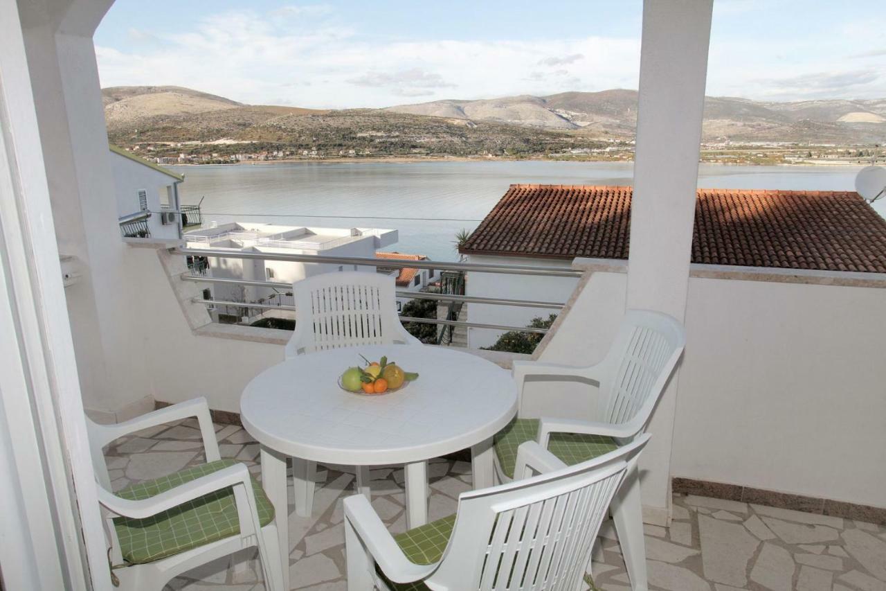 Apartments Maja - Sea View Trogir Kültér fotó