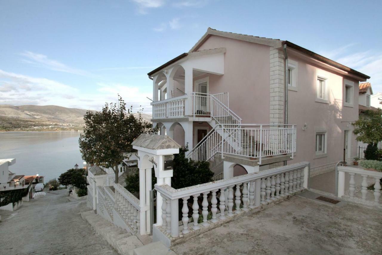 Apartments Maja - Sea View Trogir Kültér fotó