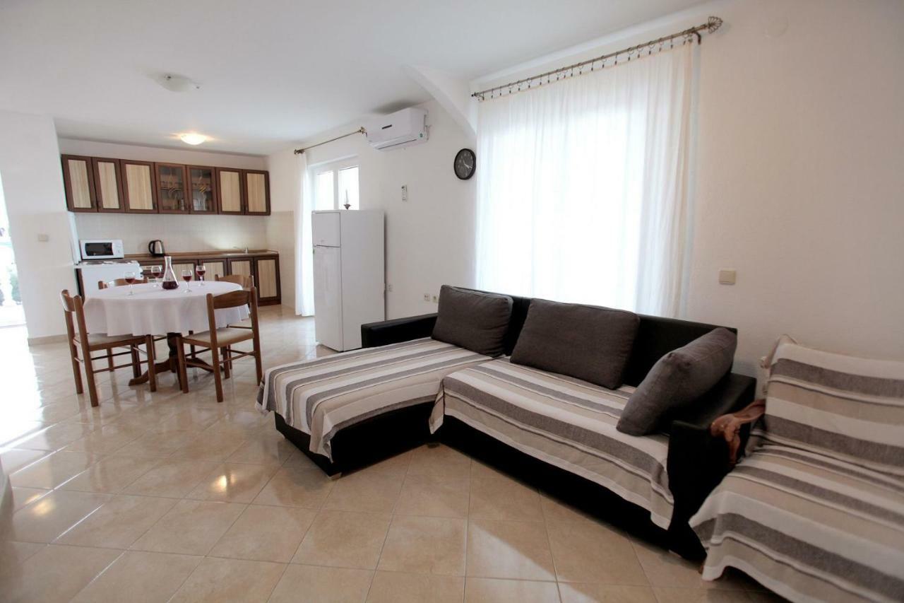 Apartments Maja - Sea View Trogir Kültér fotó