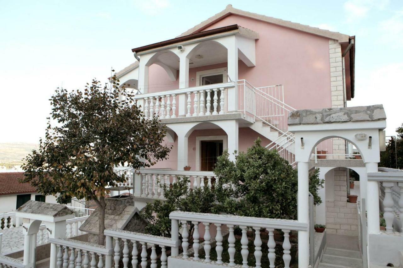 Apartments Maja - Sea View Trogir Kültér fotó