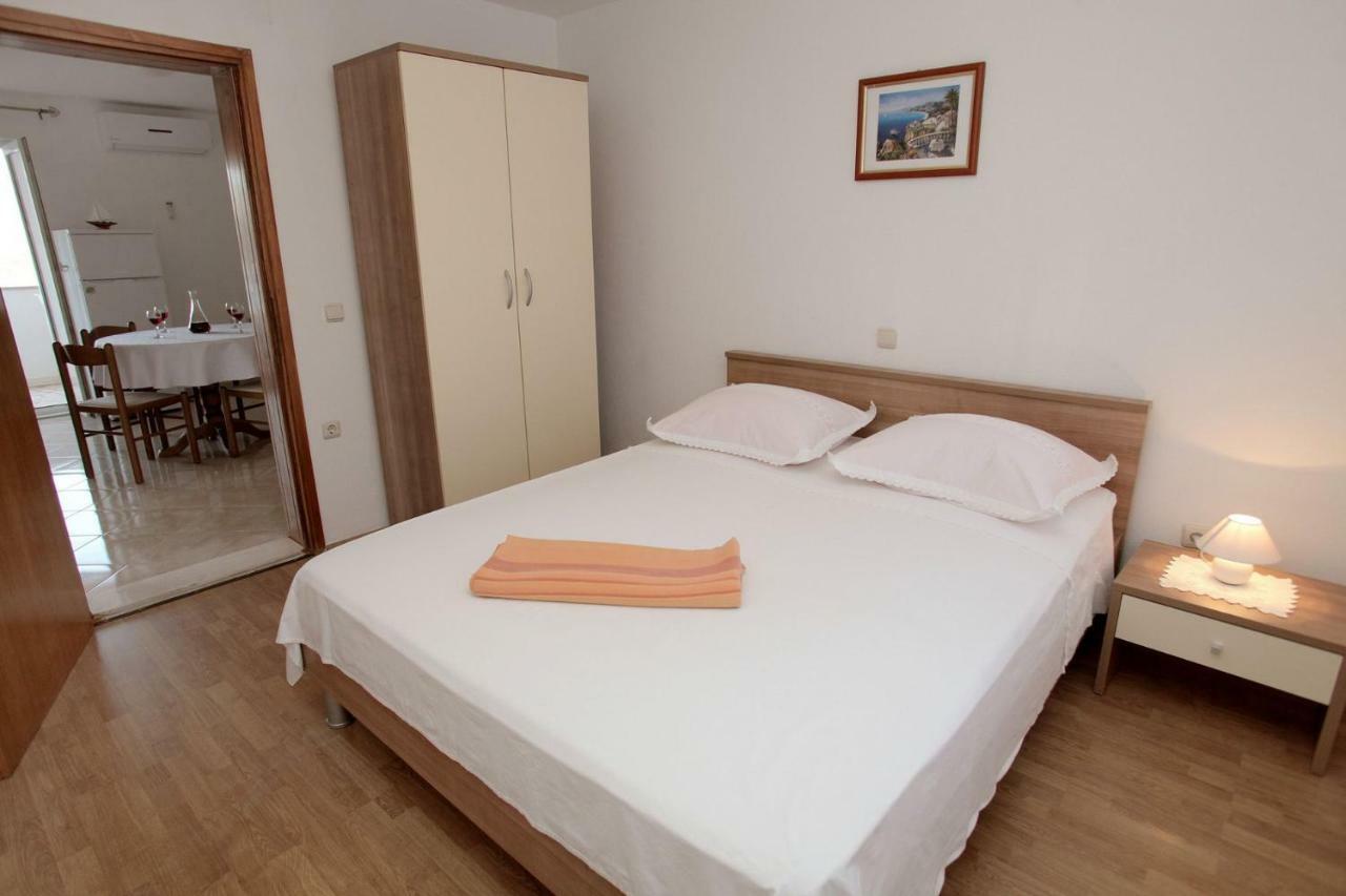 Apartments Maja - Sea View Trogir Kültér fotó